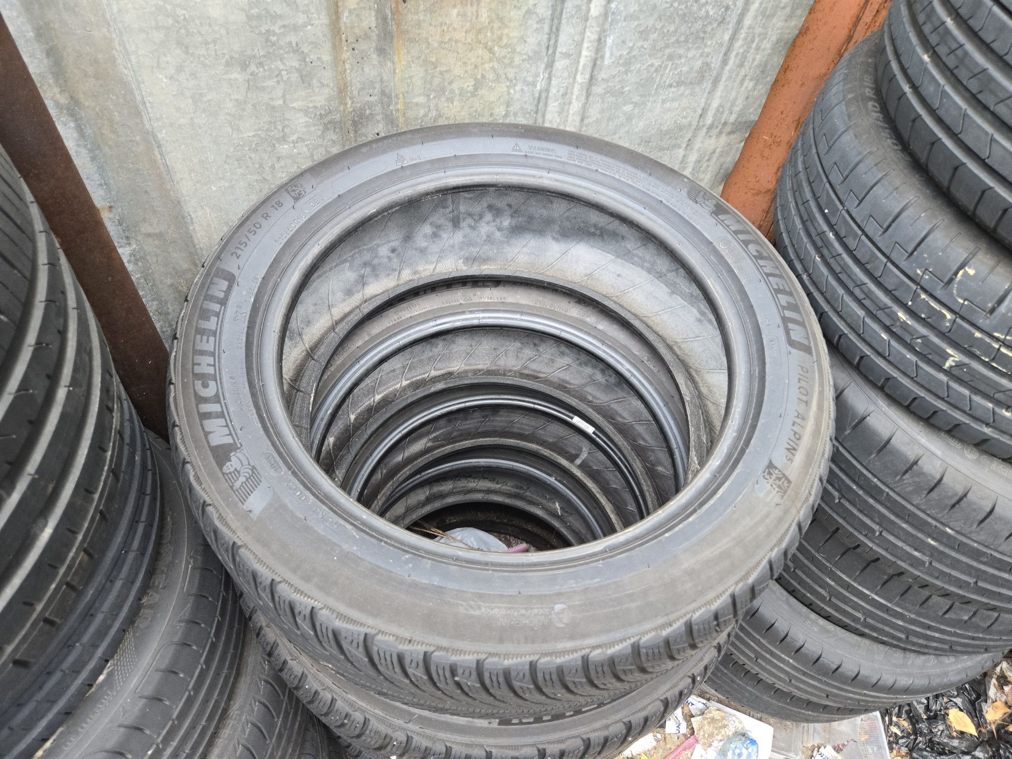 4бр. 215 50 18 Michelin зимни.