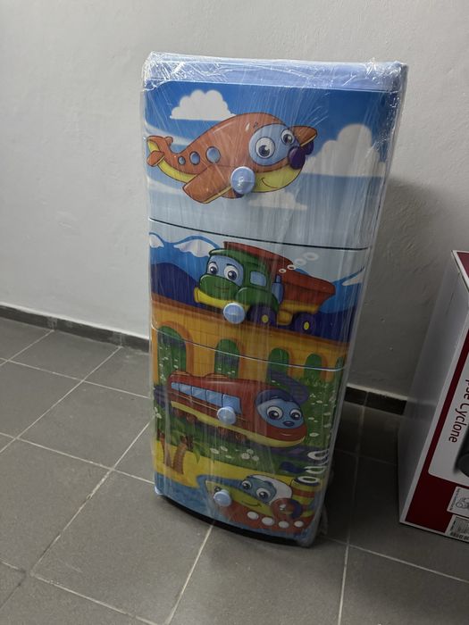 пластиковый детский комод
