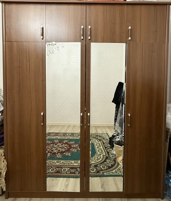 Продается шкаф купе