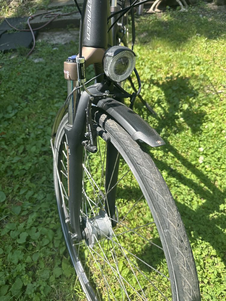 Bicicleta  fara defecte merge foate bine este ca noua