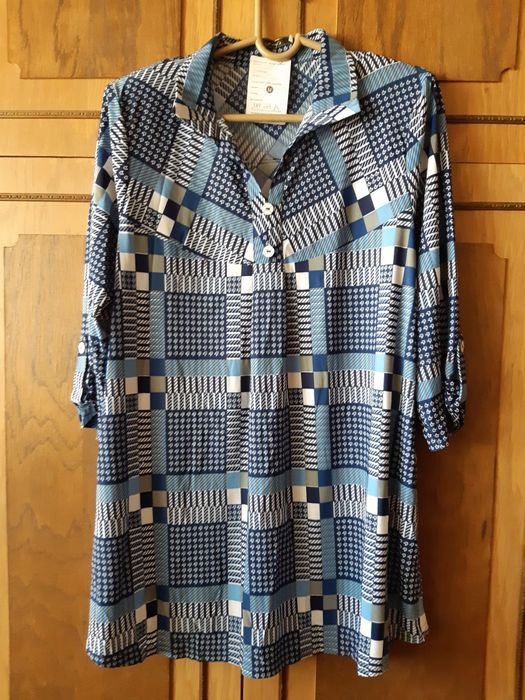 Продаются ( жакет; брюки и т.д )