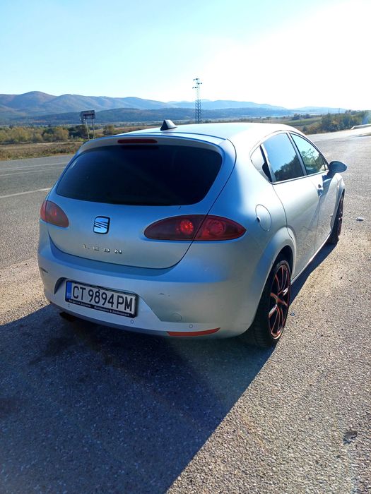 Автомобил seat leon