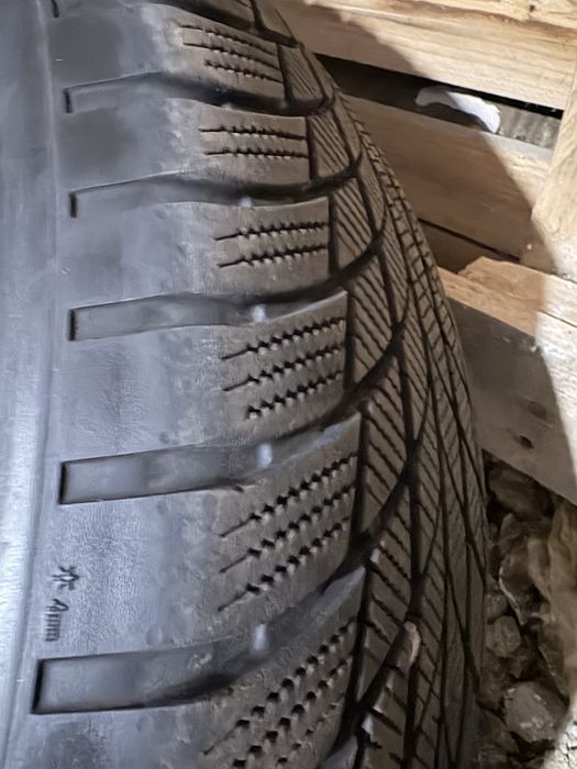 Cauciucuri bridgestone iarna 225 60 18