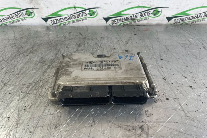 Calculator motor ECU 038 906 019 EN 038 906 019 EN Volkswagen VW Pass