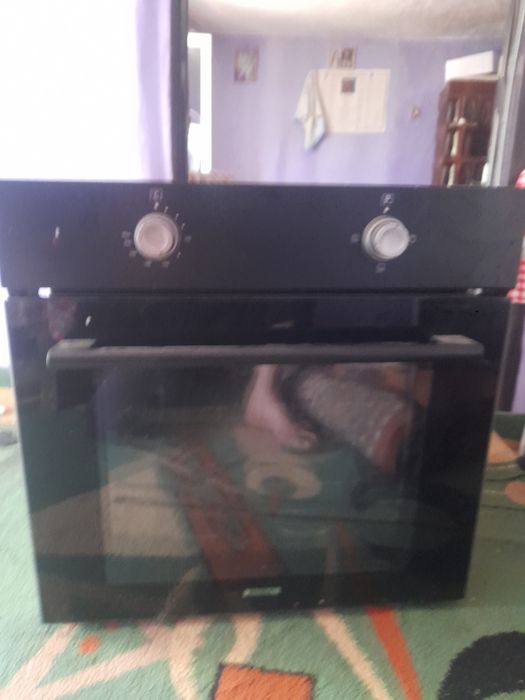 Cuptor Floria ,aproape nou nouț