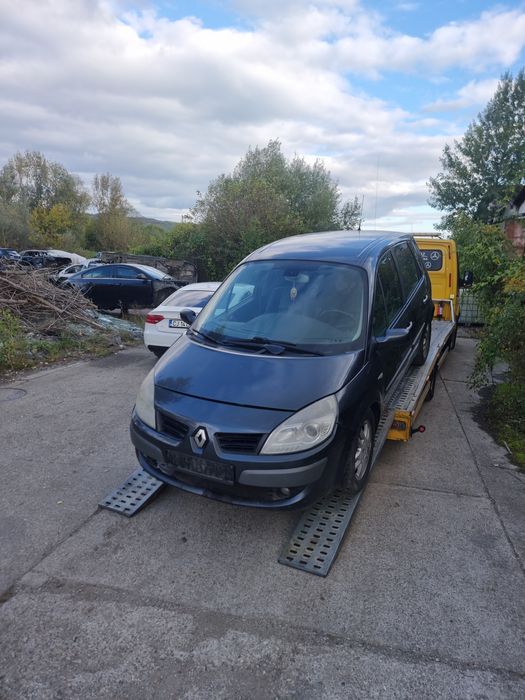 Dezmembram Renault Scenic 1,9 an 2008