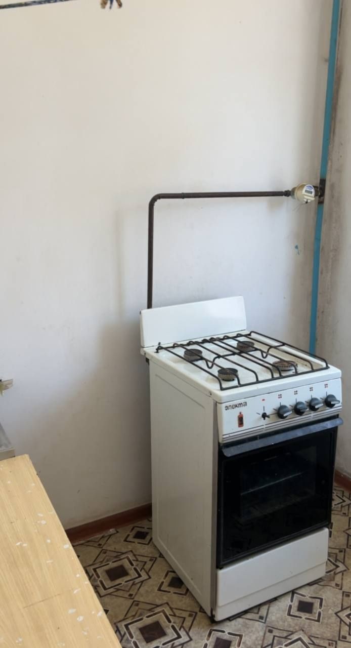 22-Maktab oldida Yangi bozor orqasi 3 etaj SROCHNA