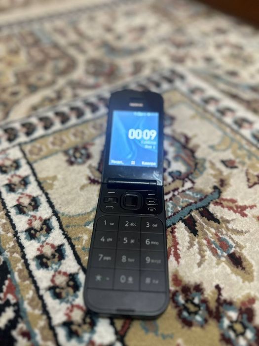 Nokia 2720 Flip 4G doʻkondan 10 yil garantiya bor karobka bir 2023 yi