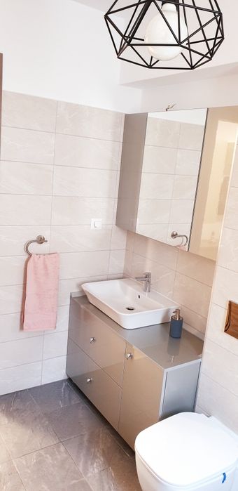 Inchiriez apartament 2 camere