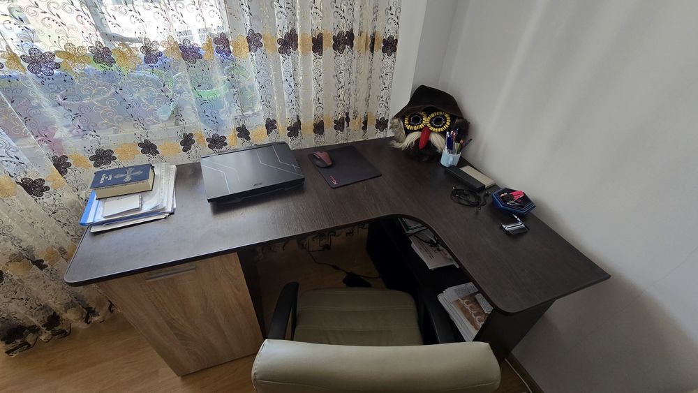 Mobilă living, birou, canapea