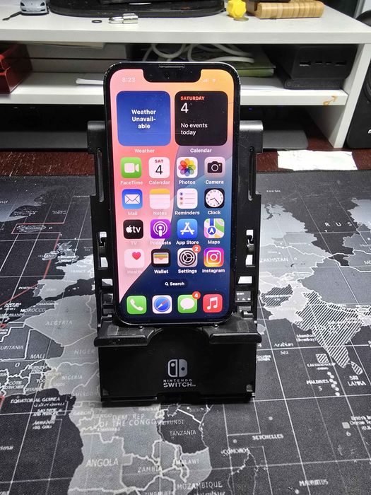 iPhone 13 mini 128GB + оригинален капак и калъф