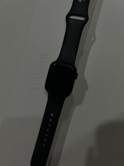 Продаю Apple Watch Series 8, 41mm
