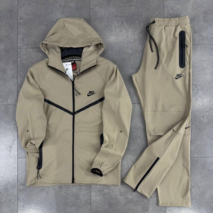 Мъжки екипи Nike Sportswear "Tech" в 5 цвята