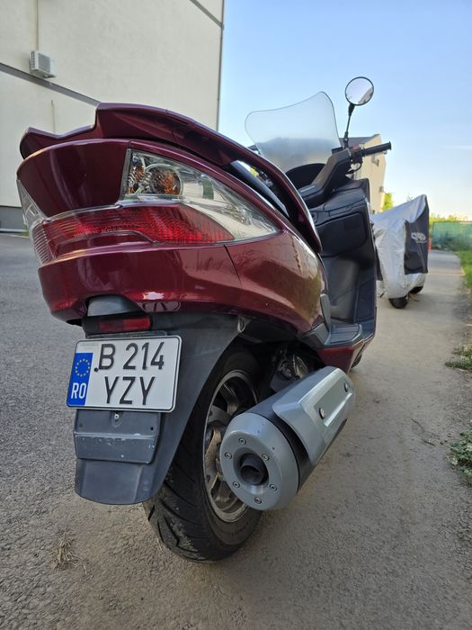 Suzuki Burgman 400 k7