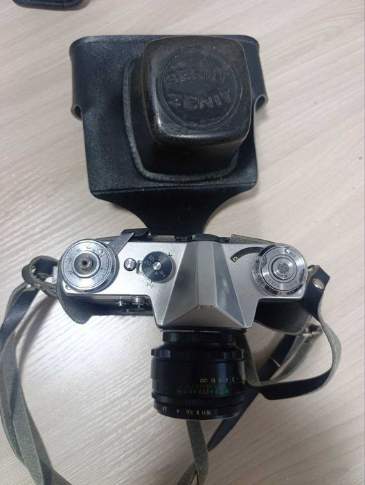 Продам фотоаппарат ZENIT-E