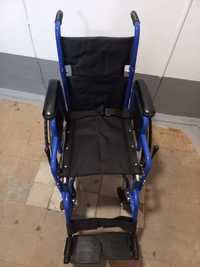 Инвалидная коляска прог.комнатная новая небольшая.