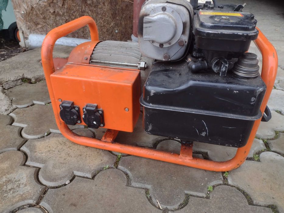 Generator electric  2000 KVA - briggs&stratton 5 cp