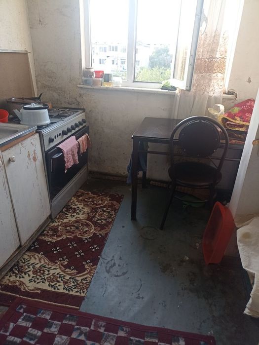 Buxoro shahar markazidan 5 xonali kvartira sotiladi