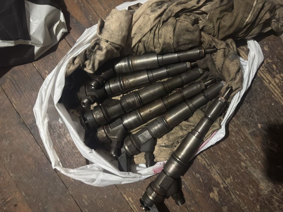 Дюзи от е46 330d с код 131