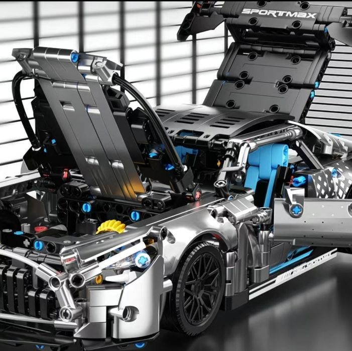 Конструктор лего Mercedes AMG