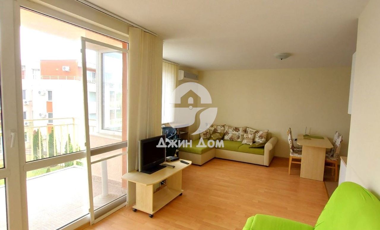 Продава се Двустаен апартамент в к.к. Слънчев бряг - 59 кв.м за 1102 €/кв.м - Снимка #1