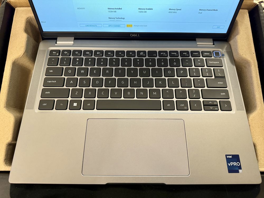 Laptop DELL Latitude 7440, i7 gen 13 touch screen - NOU in cutie