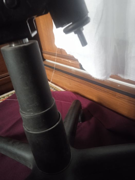 Основание офисного кресла.