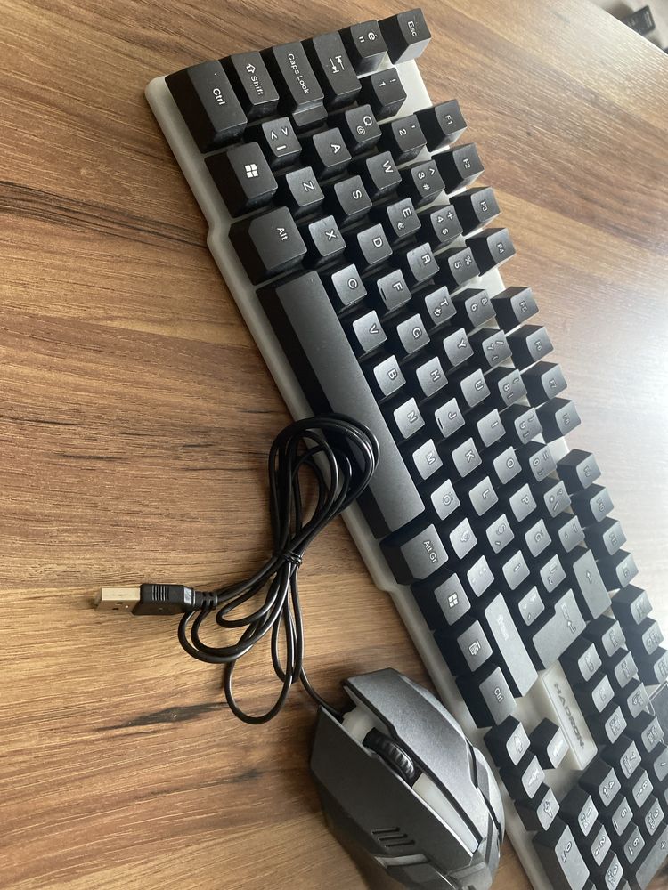 Гейминг клавиатура и мишка