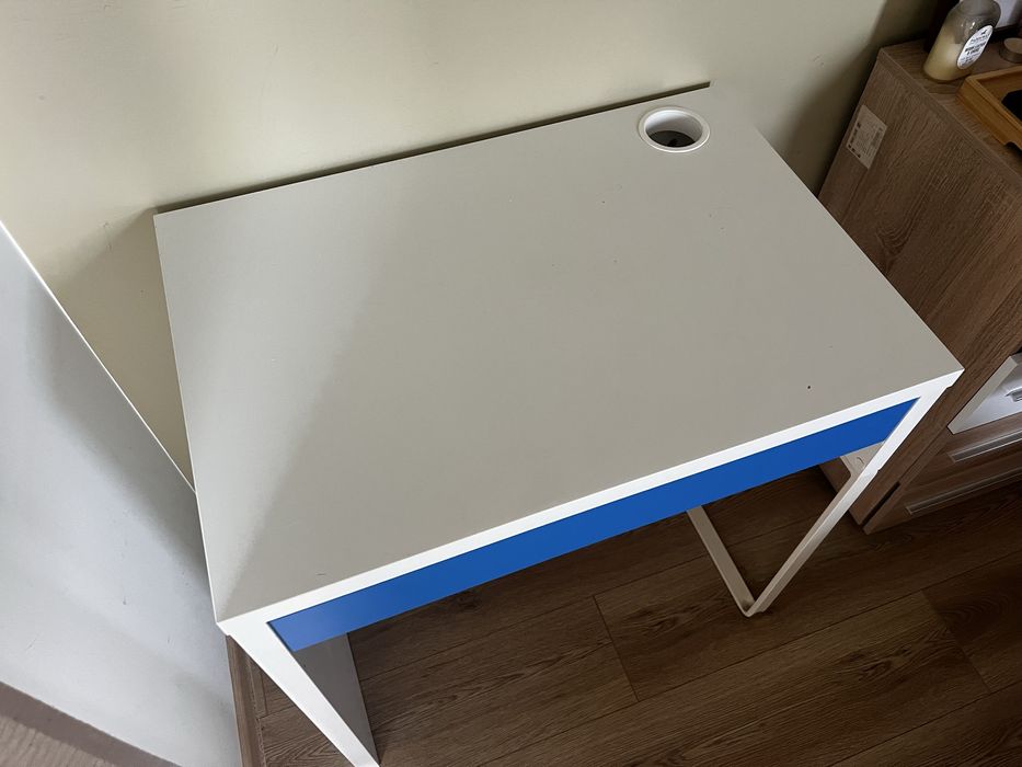 Бюро Ikea Micke Идеално