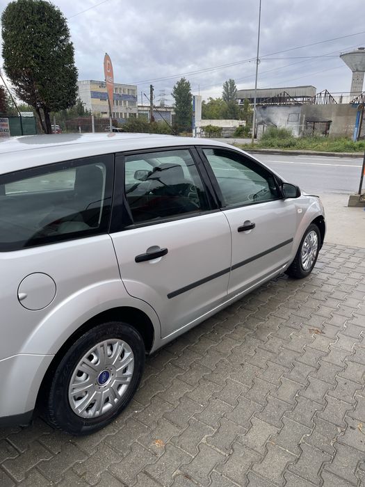 Vand/dezmembrez Ford Focus