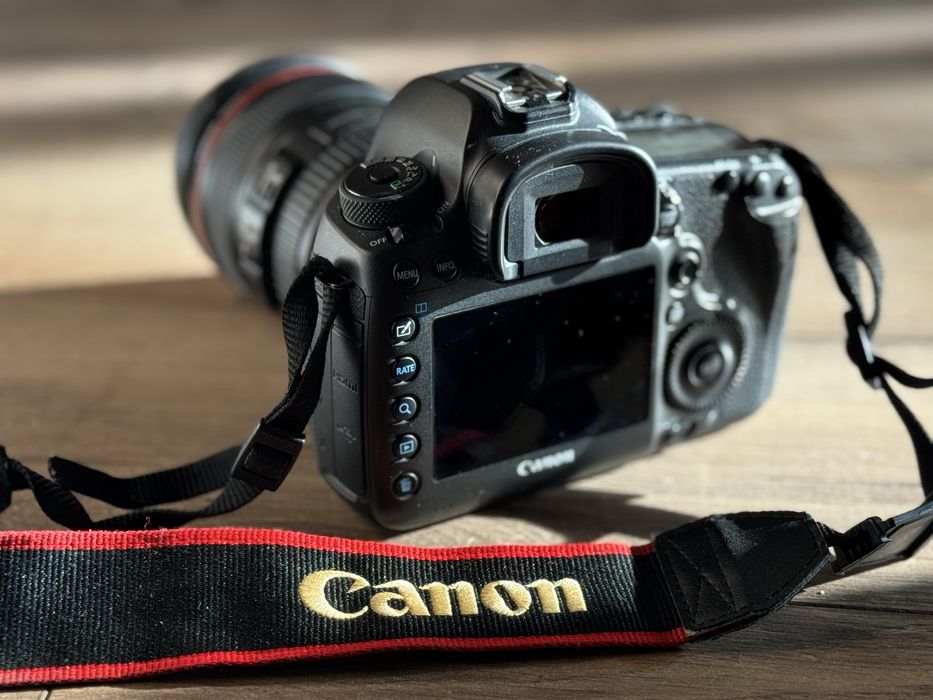 Продам Canon eos 5ds