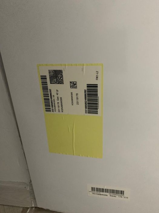 Холодильник продаем