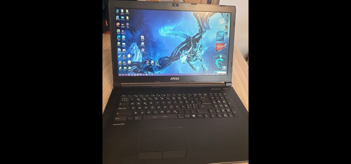 Laptop Gaming 17 inch MSI 1759