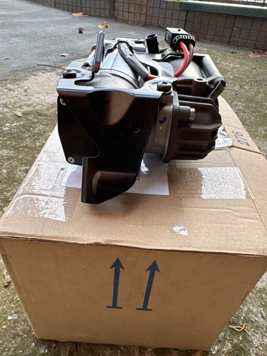 Компресор за окачване на Мерцедес