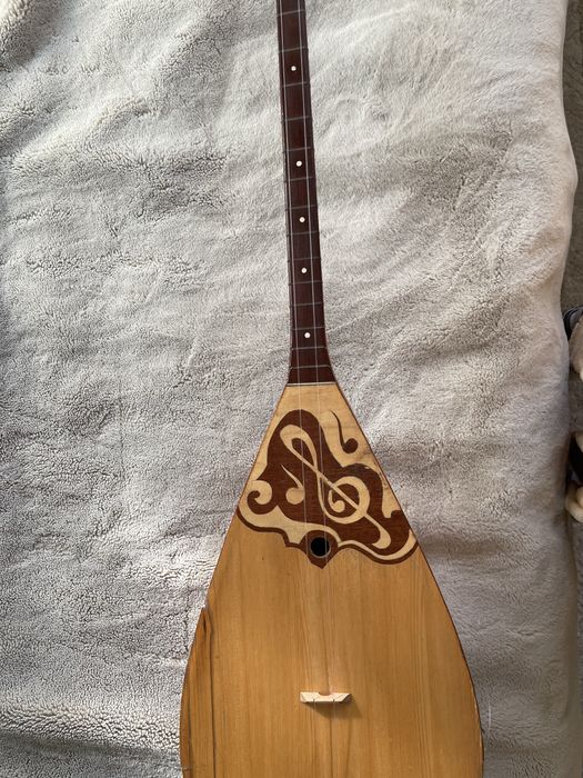 Домбра ручной работы для ребенка