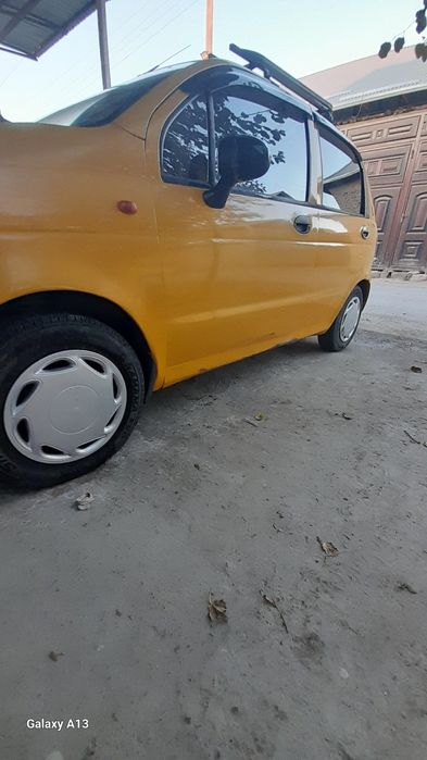 Matiz sotiladi 2004 chi,metan 2025 yangi