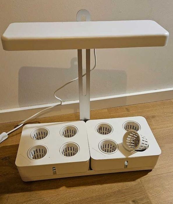 Rasadnita interior, cu lumina pentru cresterea plantelor, performanta