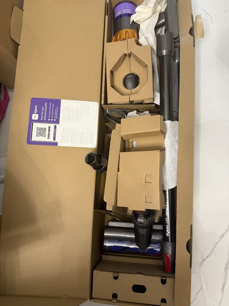Dyson V15 detect absolute