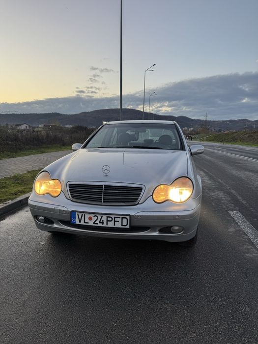 Mercedes Benz  C klass C200