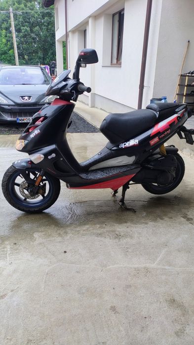 Scuter Aprilia  motor de 49