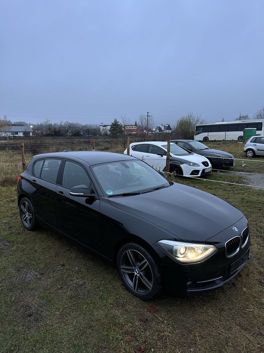 BMW 120d 184 CP automat 8+1 Euro 5 Cutie Sport/ Navi Mare/ Bixenon