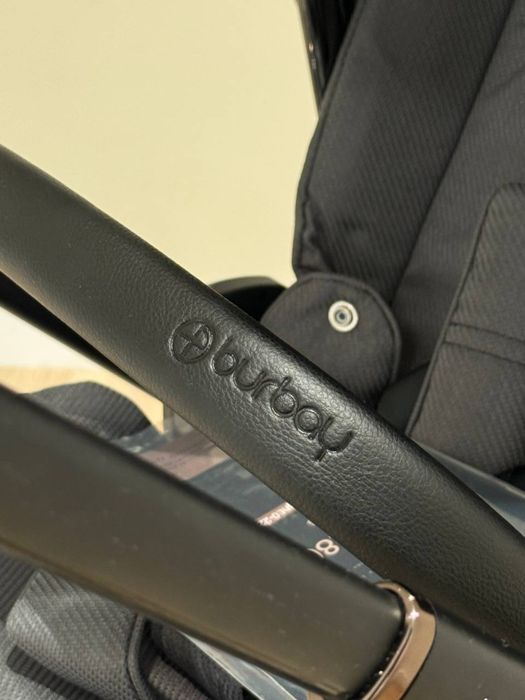 Продаю коляску в новом состоянии