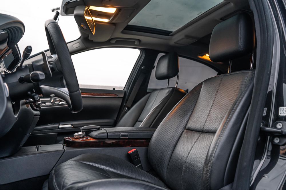 Кола за бал / сватба Mercedes S63 AMG