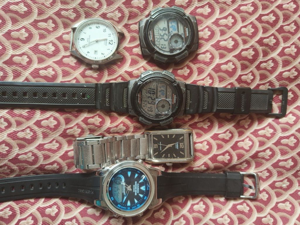 Часовници CASIO 30 лева