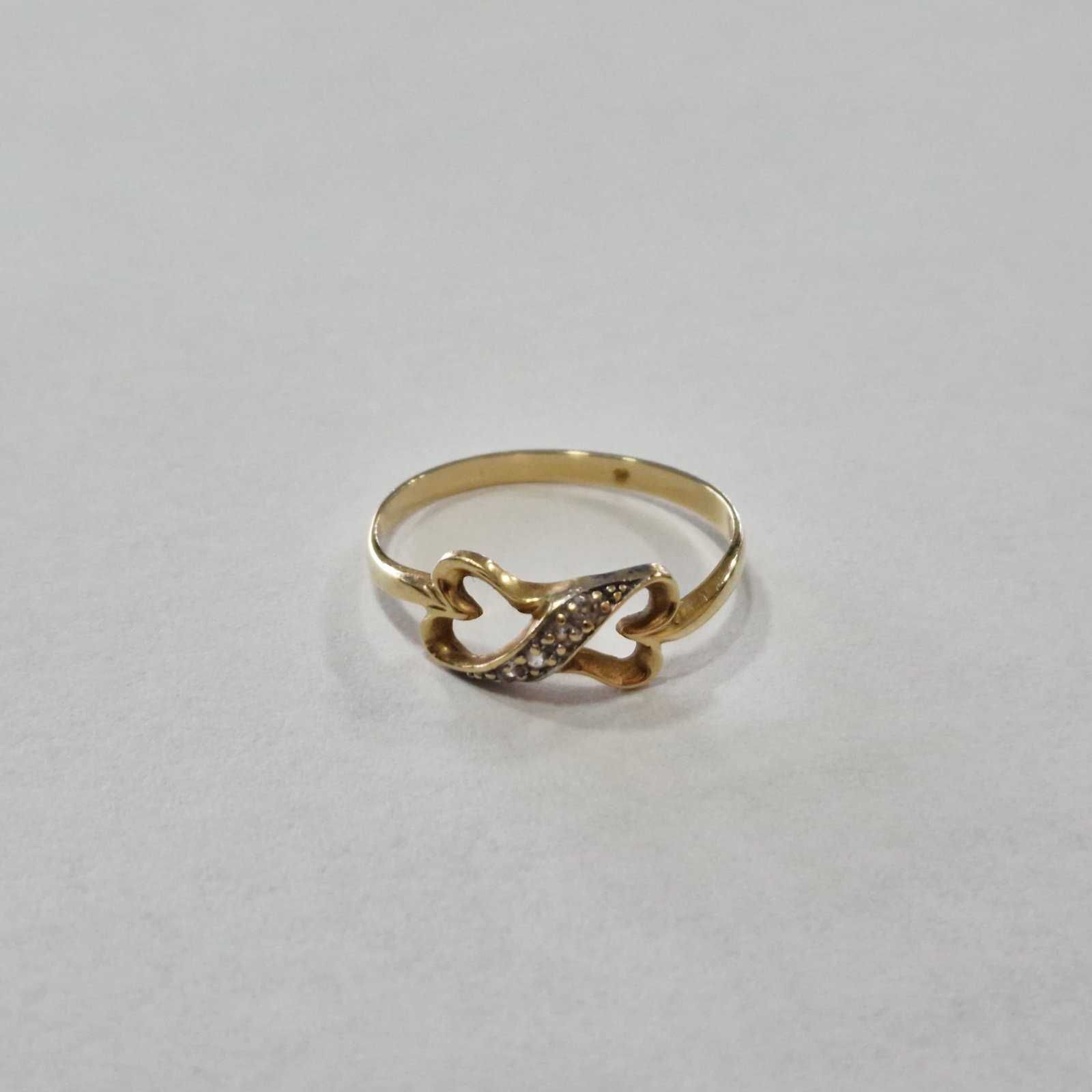 Дамски златен пръстен 14К / 1.91 гр.