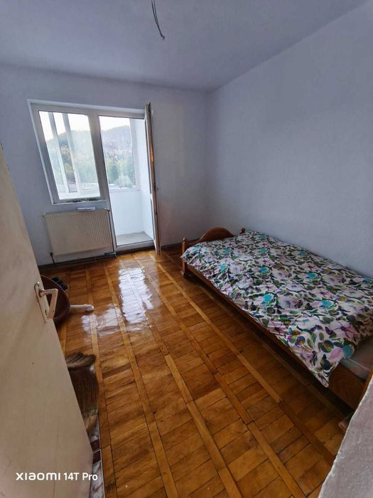 Se vinde apartament 3 camere