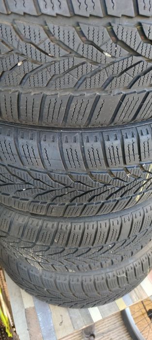 Гуми зимни 205/60/16