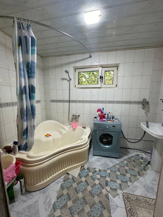 Продается 3-х комнатная квартира Кирпич Максим Горький Овир