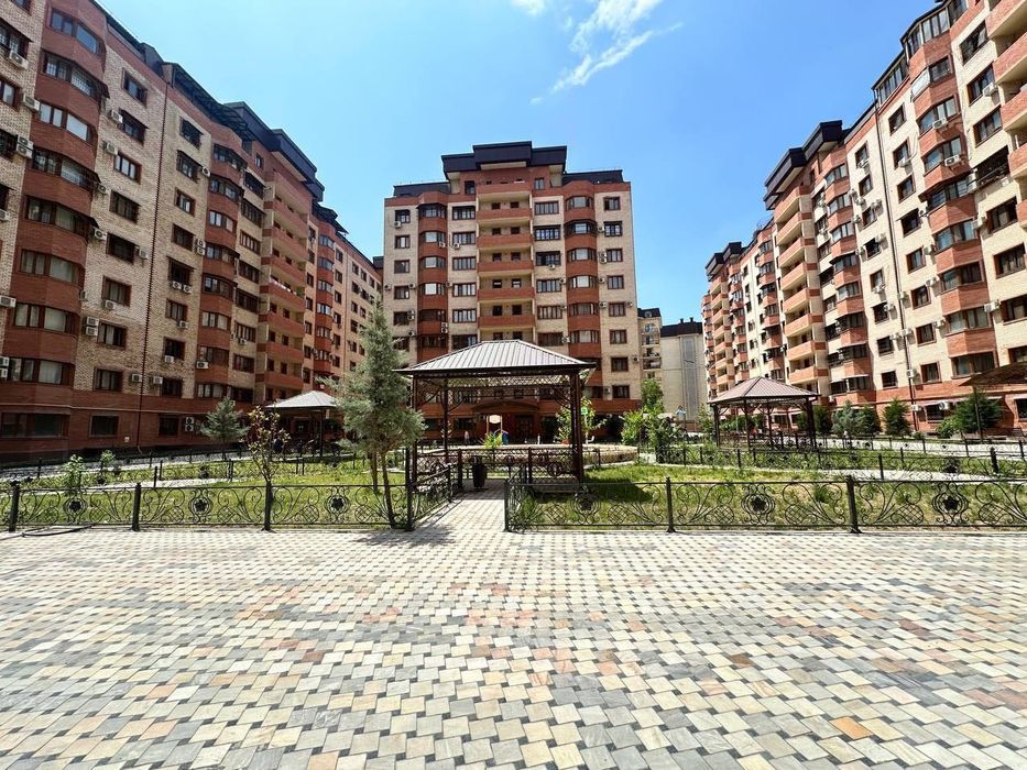 Dream House Продается 4 комнатная коробка Глинка Яккасарай