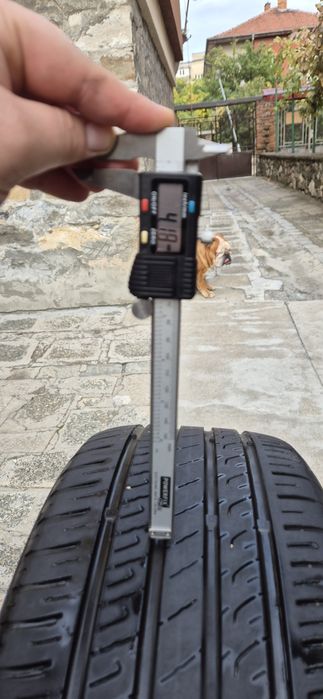 Лятни гуми Barum Bravuris 5, 215/50 R17 XL